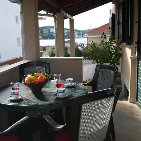 Apartament - 40m From The