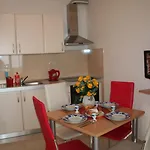 Apartments Central 公寓 特罗吉尔