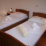 公寓 Apartments Central 特罗吉尔