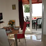 Apartments Central * 特罗吉尔